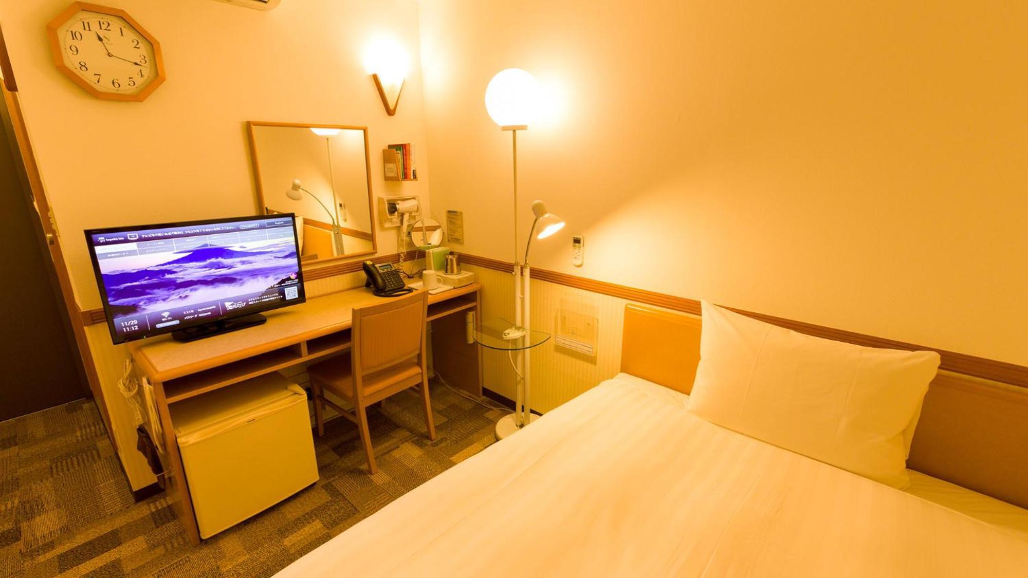 Toyoko Inn Okinawa Naha Asahibashi Ekimae Værelse billede