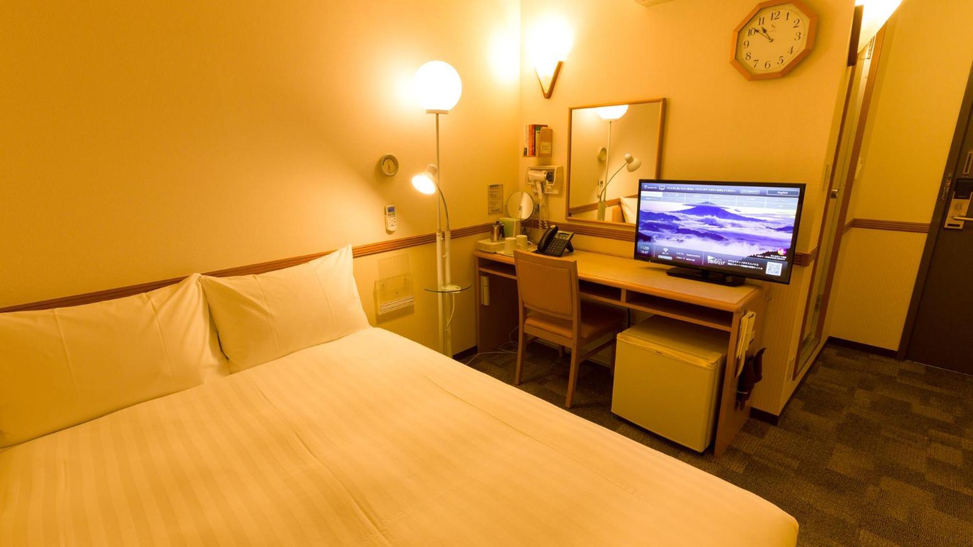 Toyoko Inn Okinawa Naha Asahibashi Ekimae Værelse billede