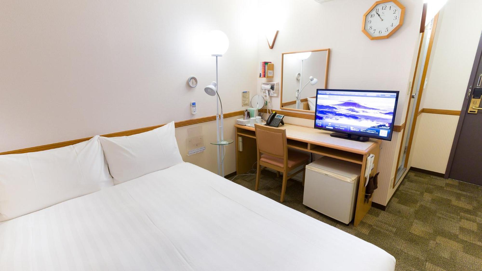 Toyoko Inn Okinawa Naha Asahibashi Ekimae Værelse billede